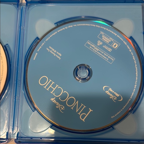 7 MOVIES/50$ Disney Pinocchio Blu-ray Set - Picture 3 of 5
